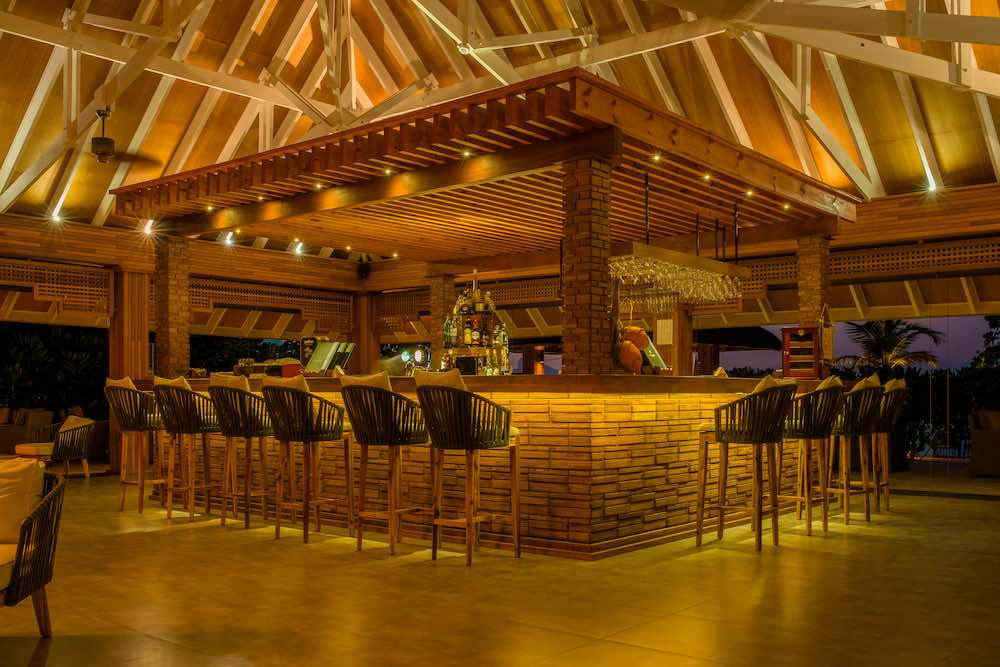 Thari Restaurant at Kudafushi Resort & Spa thumbnail 8